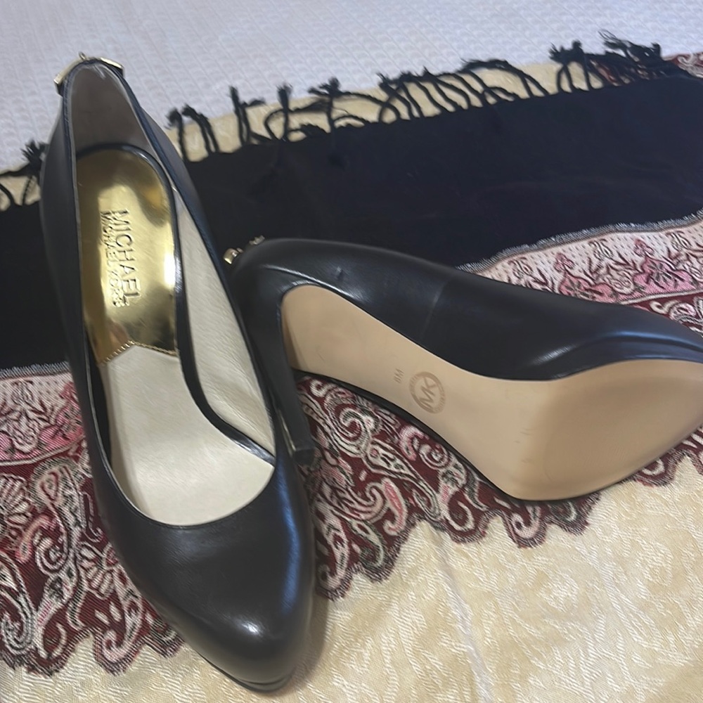 Michael Kors shoes, color black, size 8